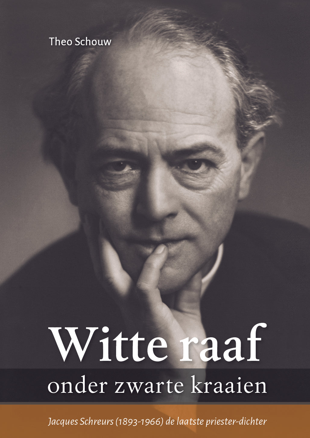 Witte raaf onder zwarte kraaien Witte raaf onder zwarte kraaien